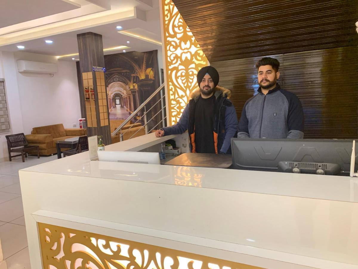Hotel Sb Residency Amritsar Eksteriør bilde